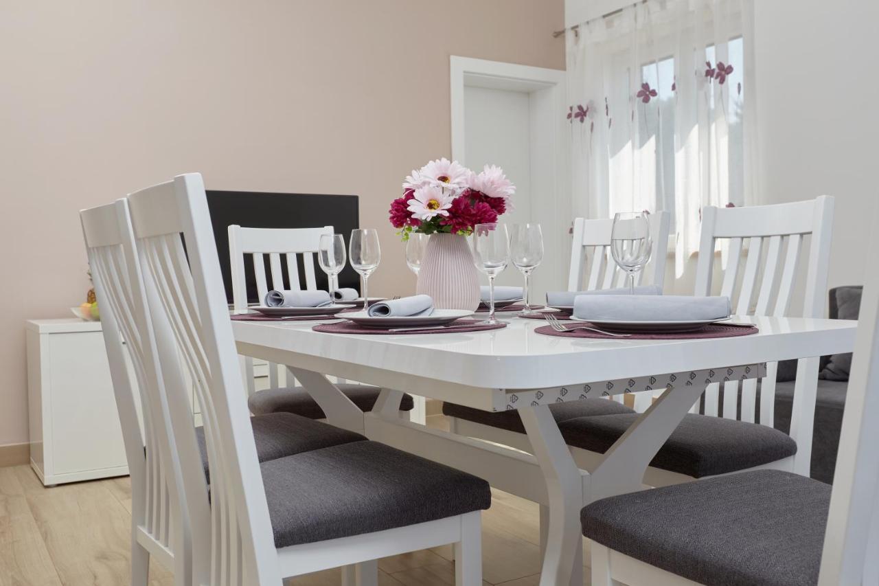 Apartments Nika Turanj Room photo