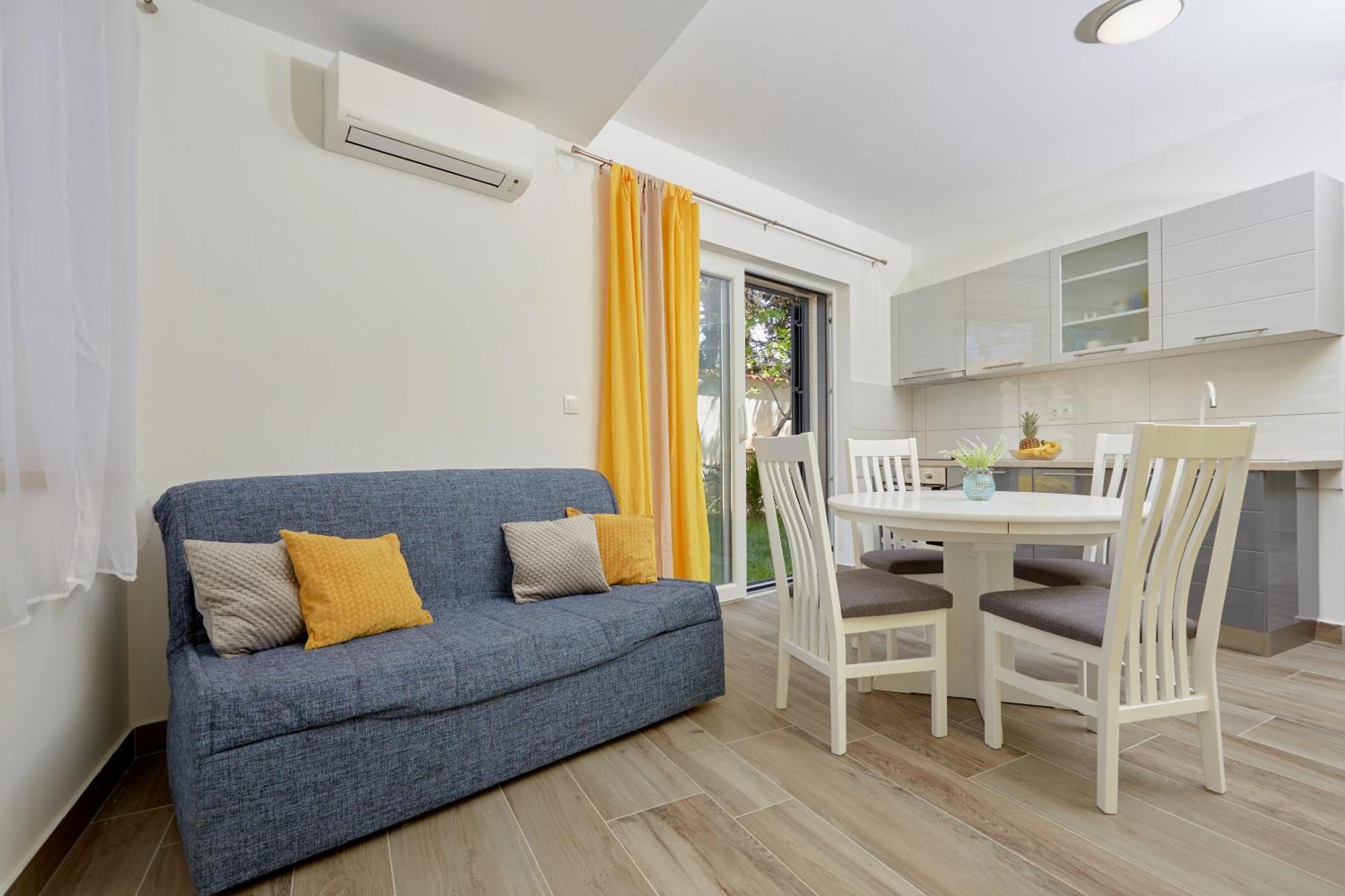Apartments Nika Turanj Room photo